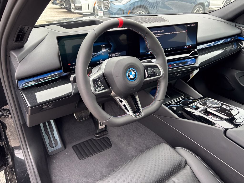 2025 BMW i5 M60
