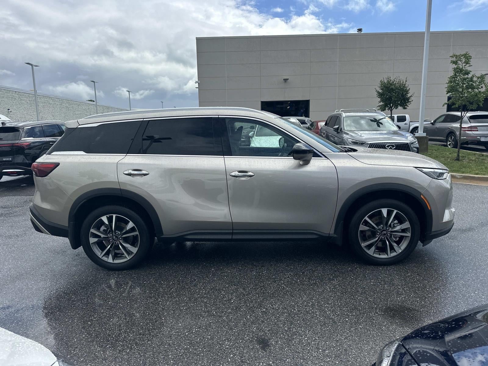 2025 INFINITI Qx60 LUXE