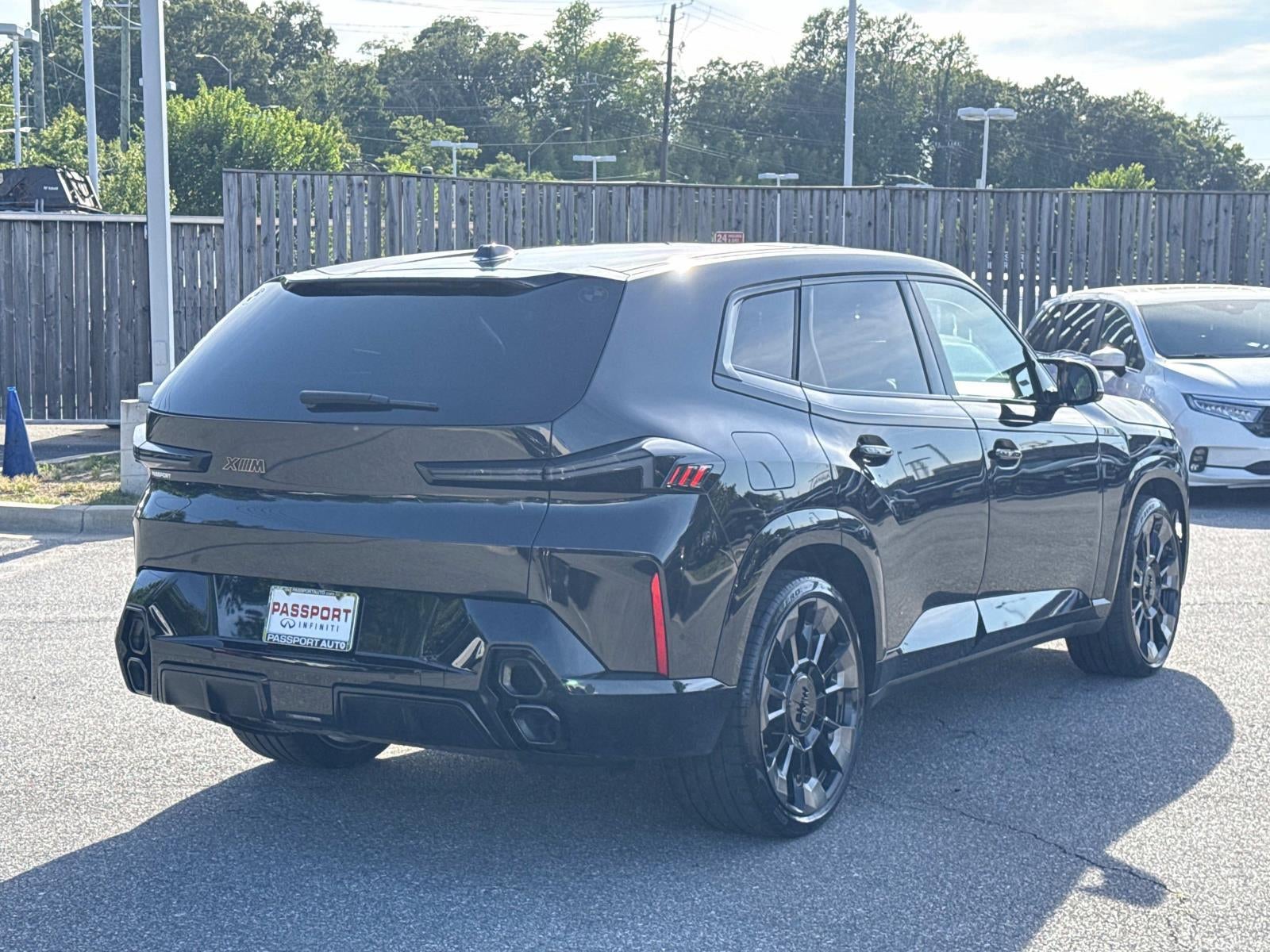 2023 BMW XM Base