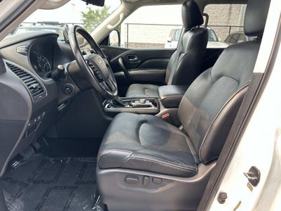 2024 INFINITI QX80 LUXE