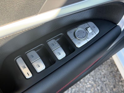 2024 Genesis G70 2.5T