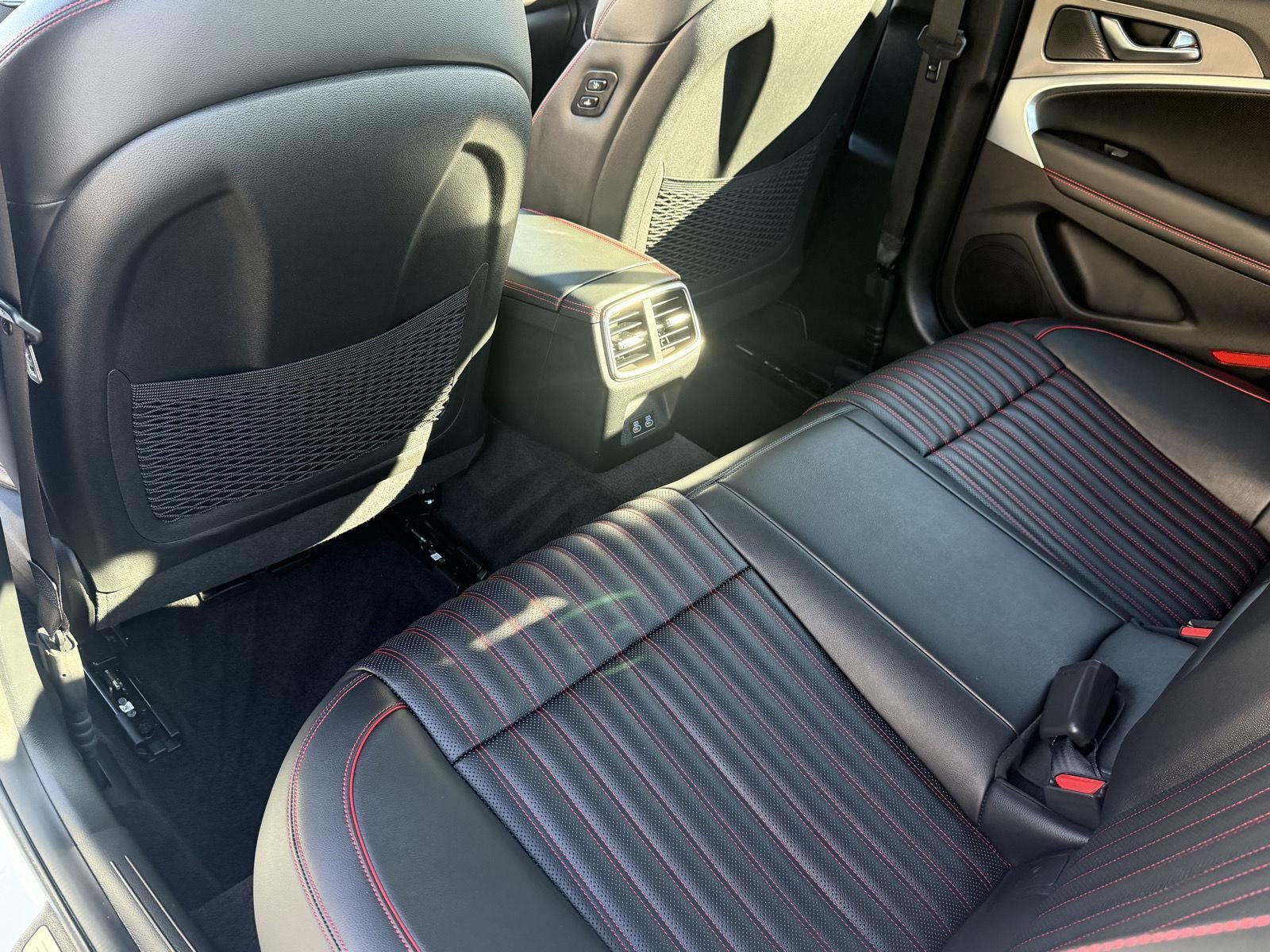 2024 Genesis G70 2.5T