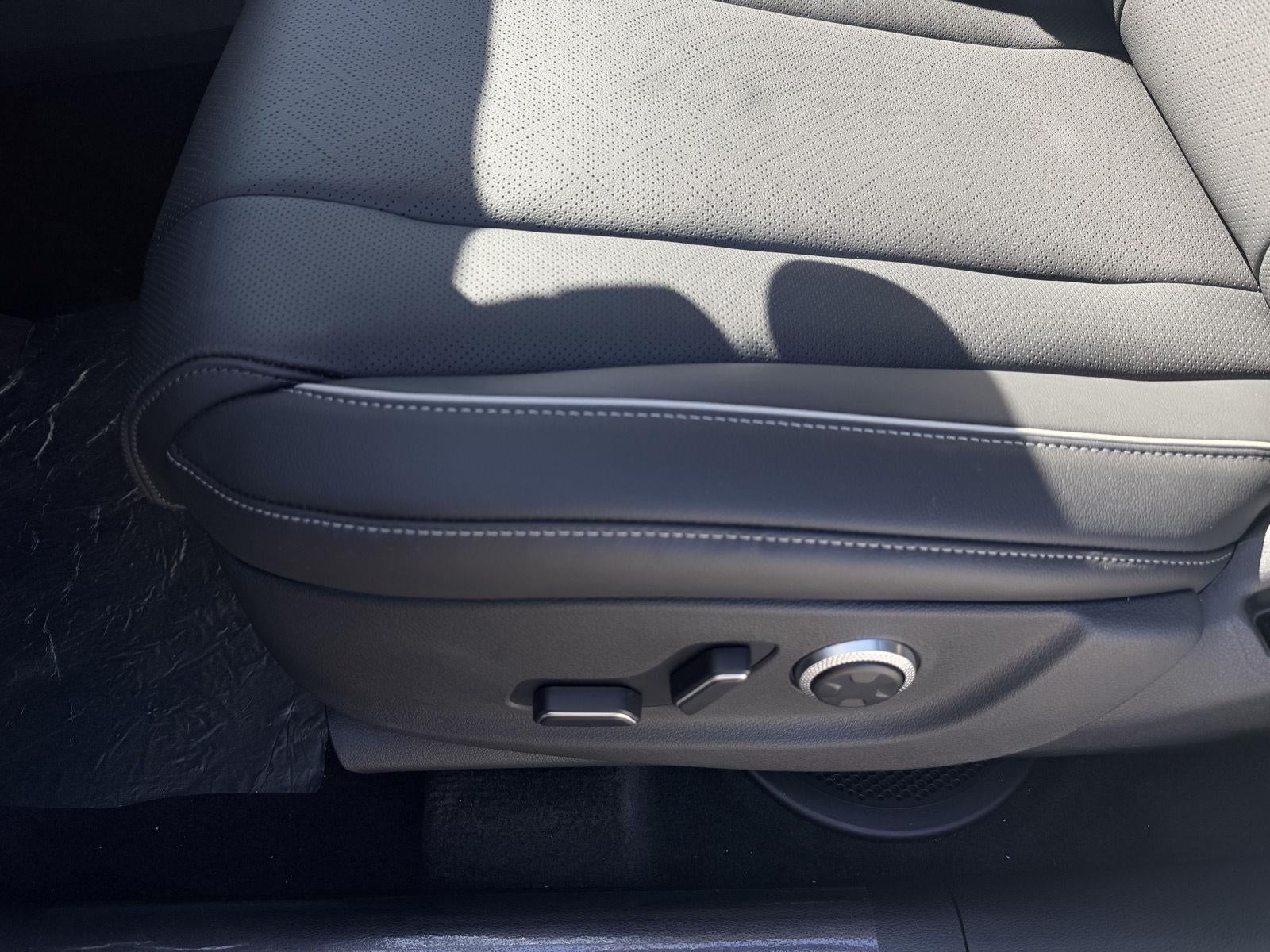 2027 Genesis GV80 2.5T Advanced