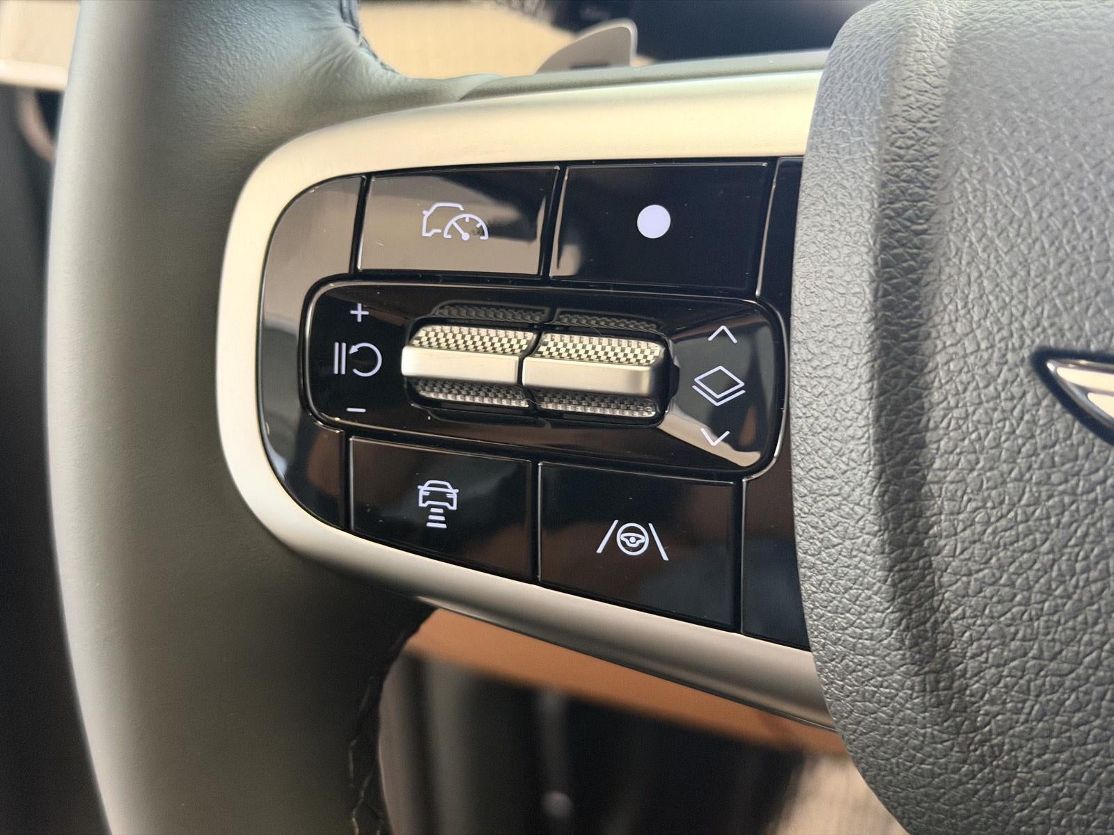 2027 Genesis GV80 2.5T Prestige