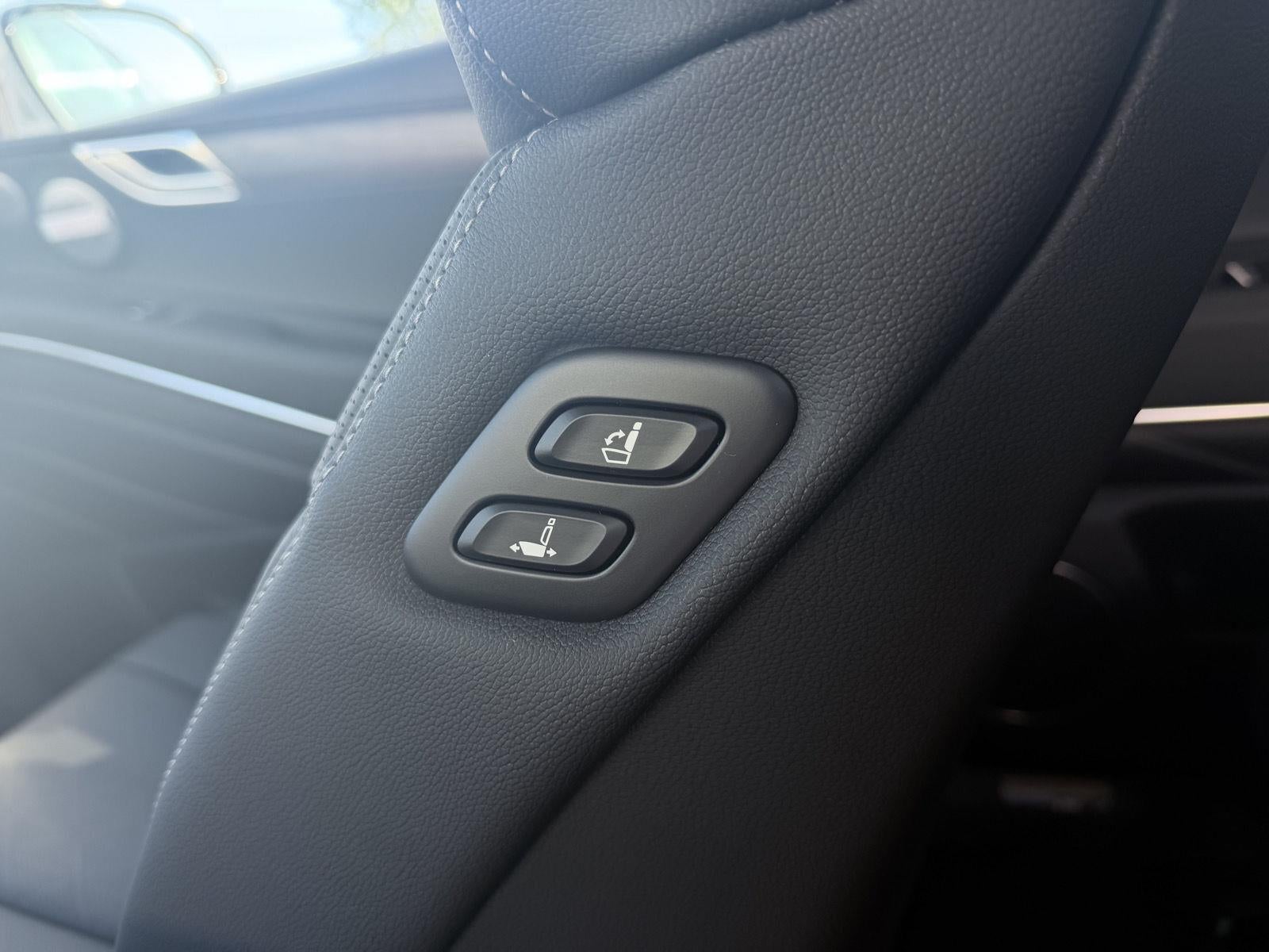 2027 Genesis GV80 2.5T Prestige