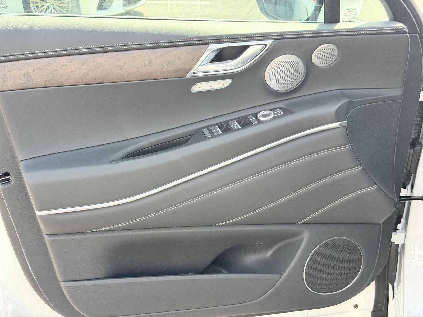 2027 Genesis GV80 2.5T PRESTIGE