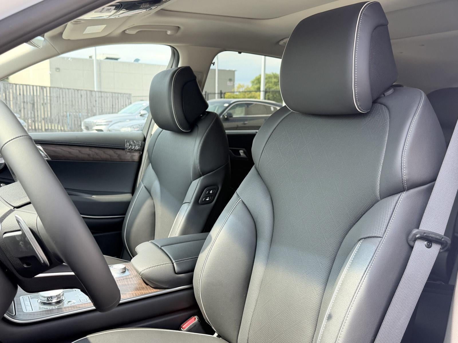 2027 Genesis GV80 2.5T PRESTIGE