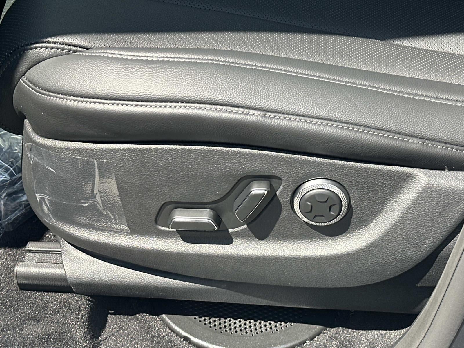 2027 Genesis GV80 2.5T