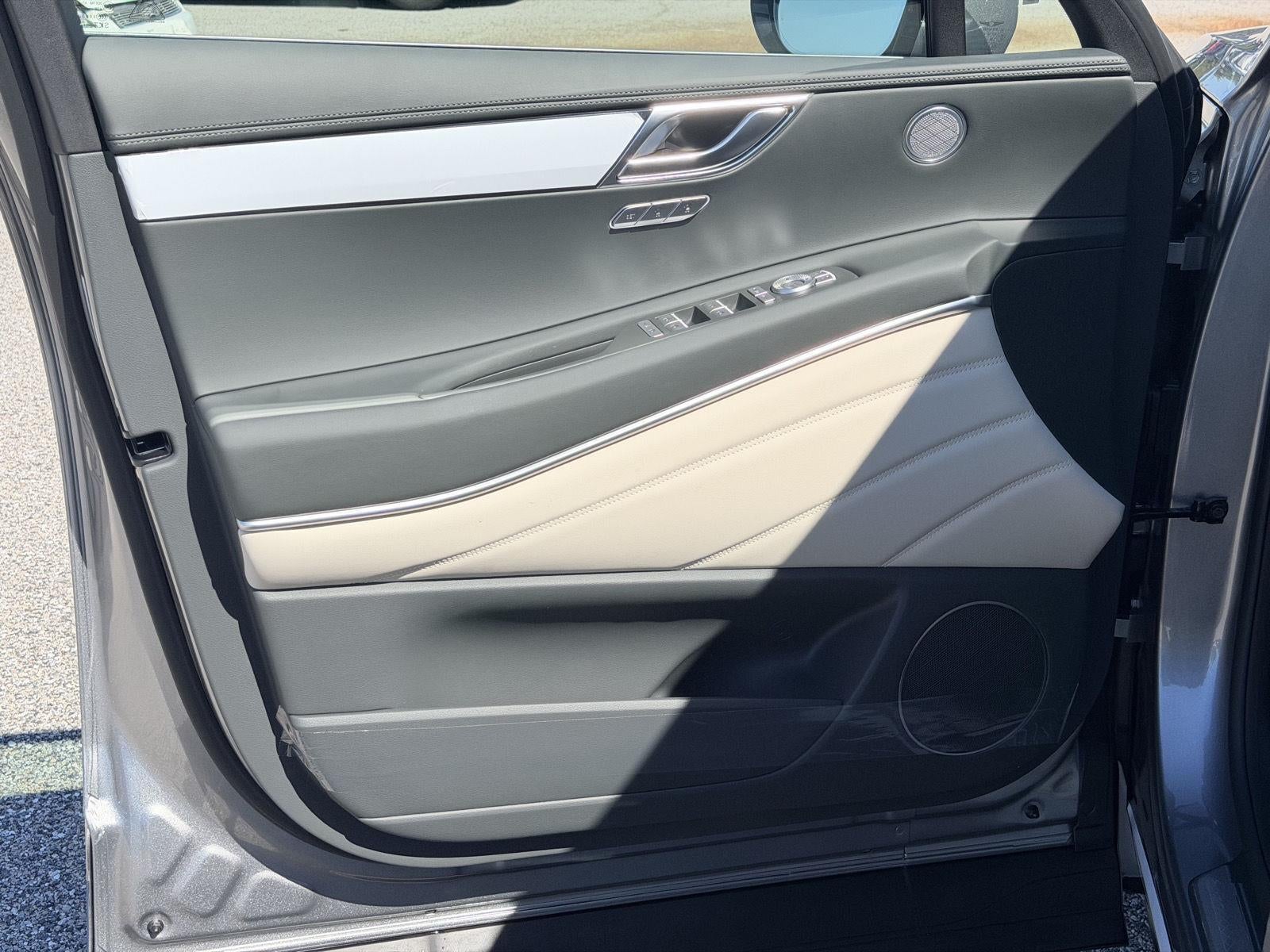 2027 Genesis GV80 2.5T