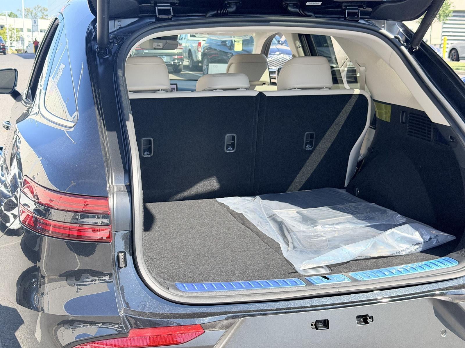 2027 Genesis GV70 2.5T