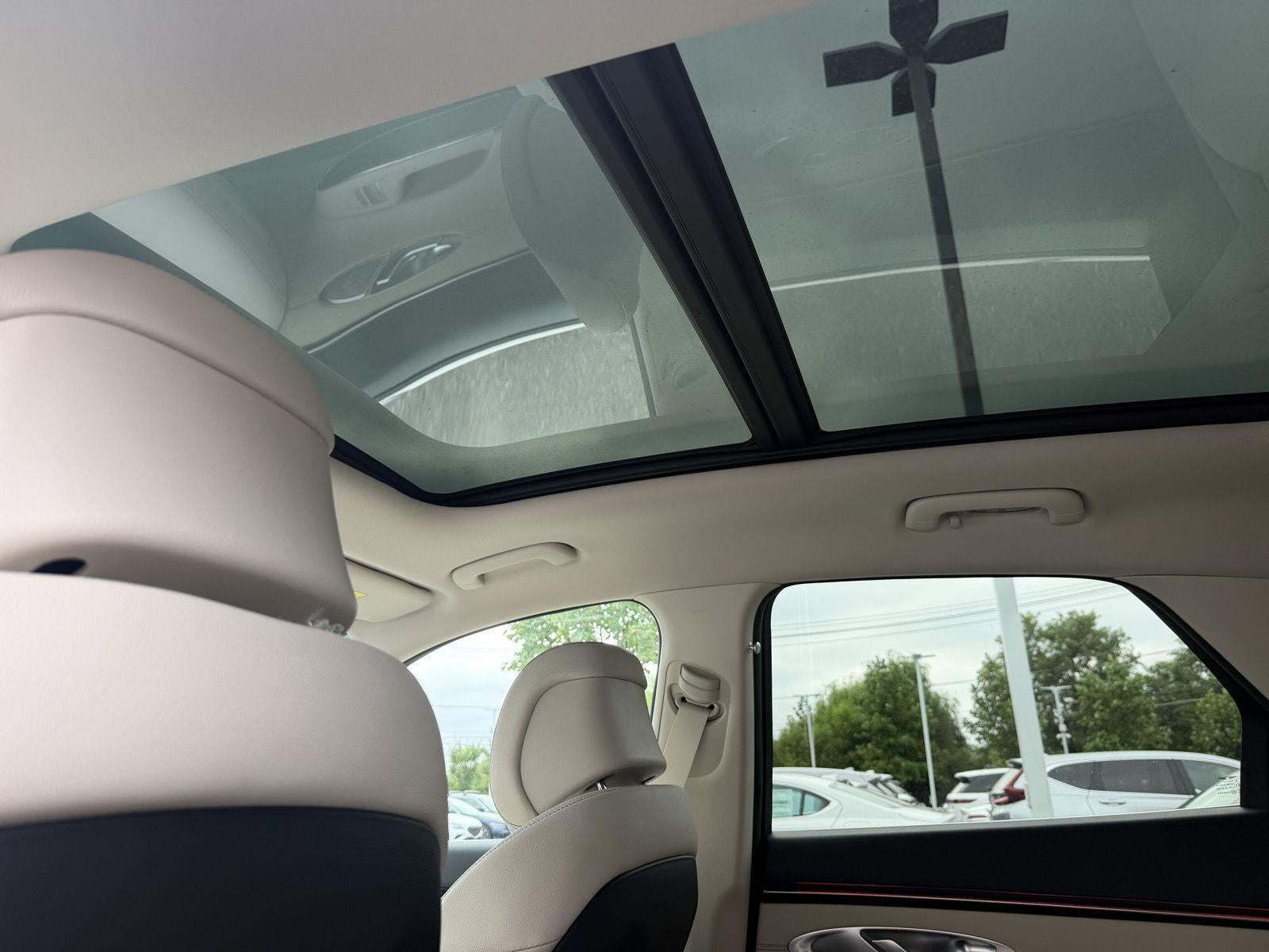2027 Genesis GV70 2.5T Select
