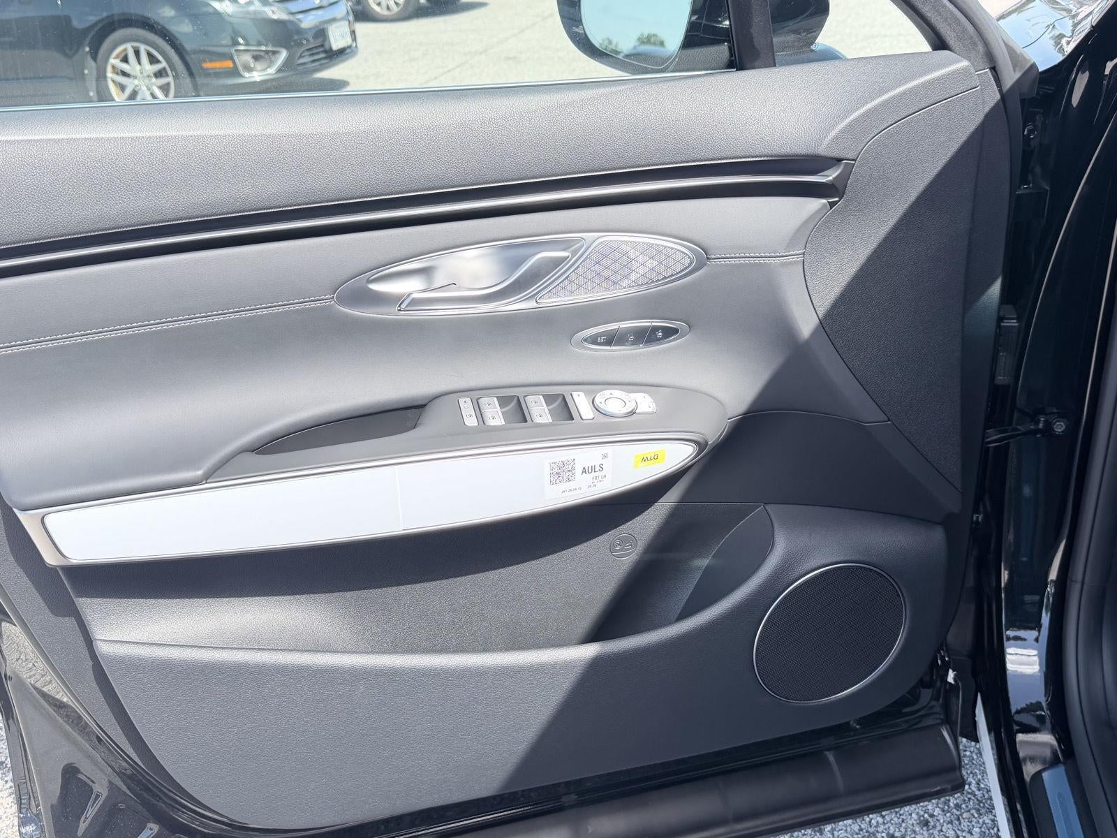 2027 Genesis GV70 2.5T Select