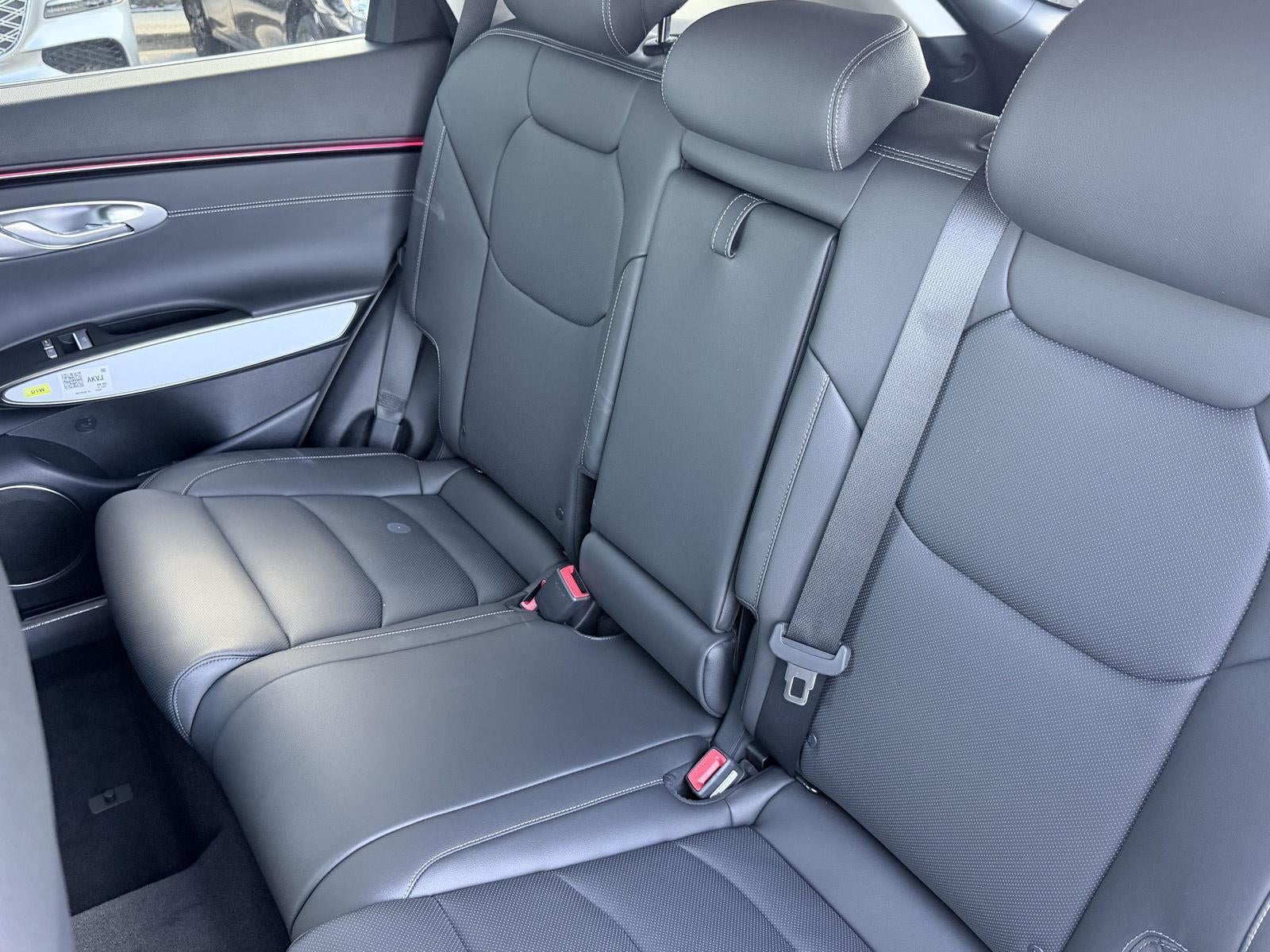 2027 Genesis GV70 2.5T Select