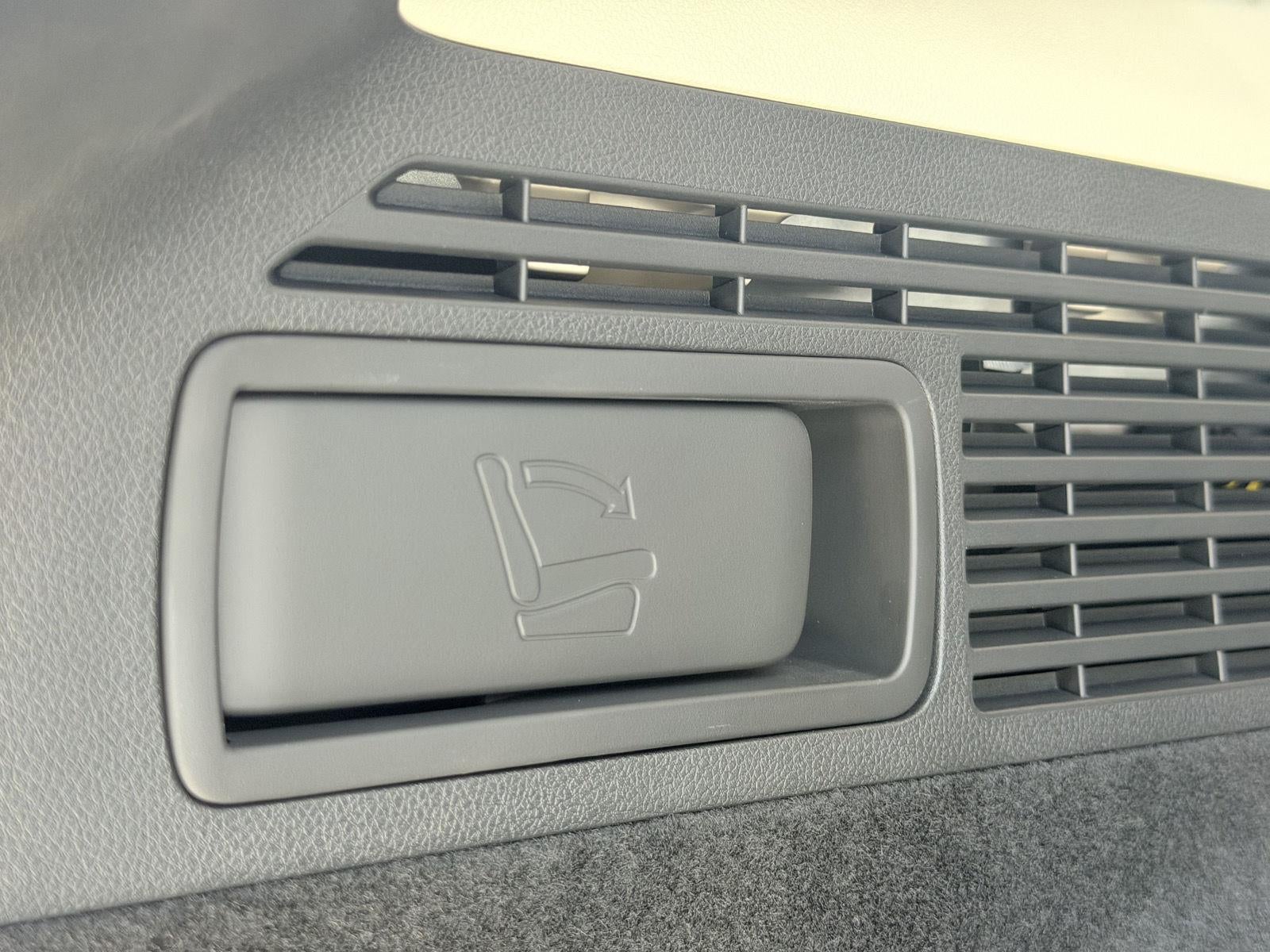 2027 Genesis GV70 2.5T Select