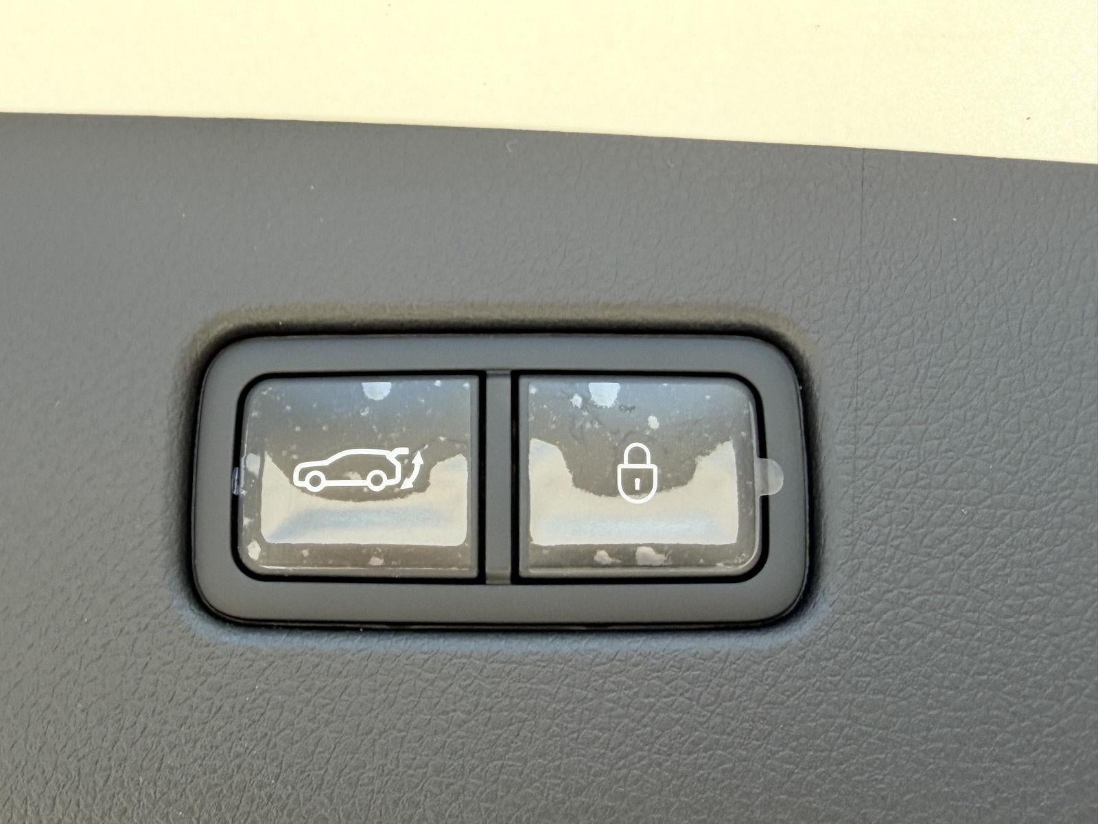 2027 Genesis GV70 2.5T Select