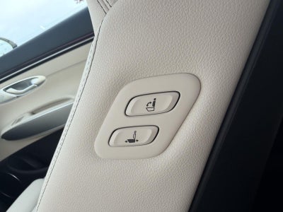 2027 Genesis GV70 2.5T Select
