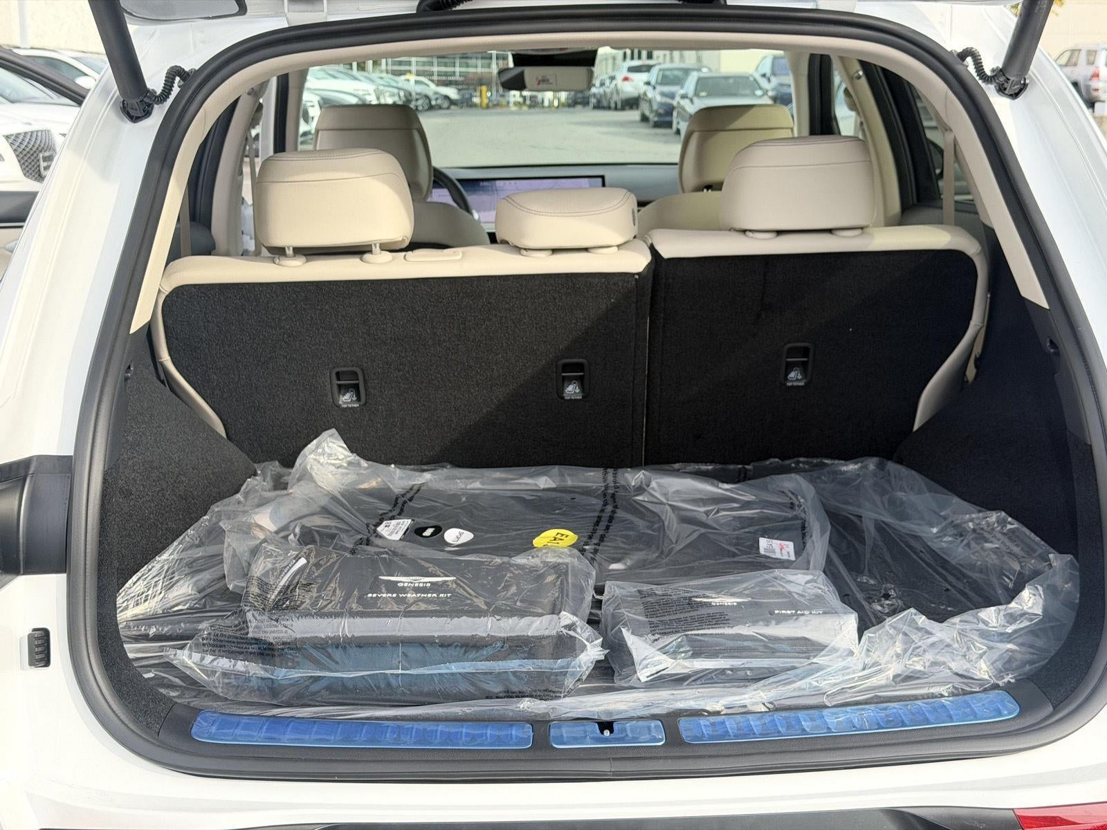 2027 Genesis GV70 2.5T Select