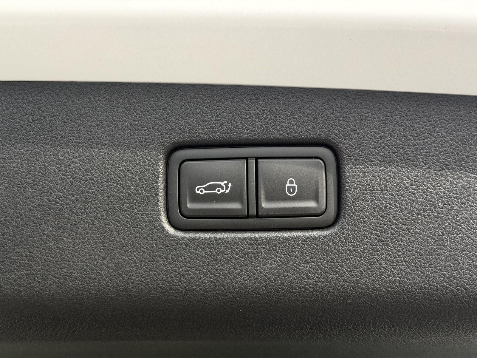 2027 Genesis GV70 2.5T Select