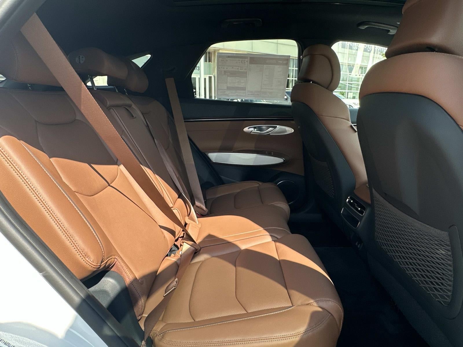 2026 Genesis GV70 2.5T ADVANCED