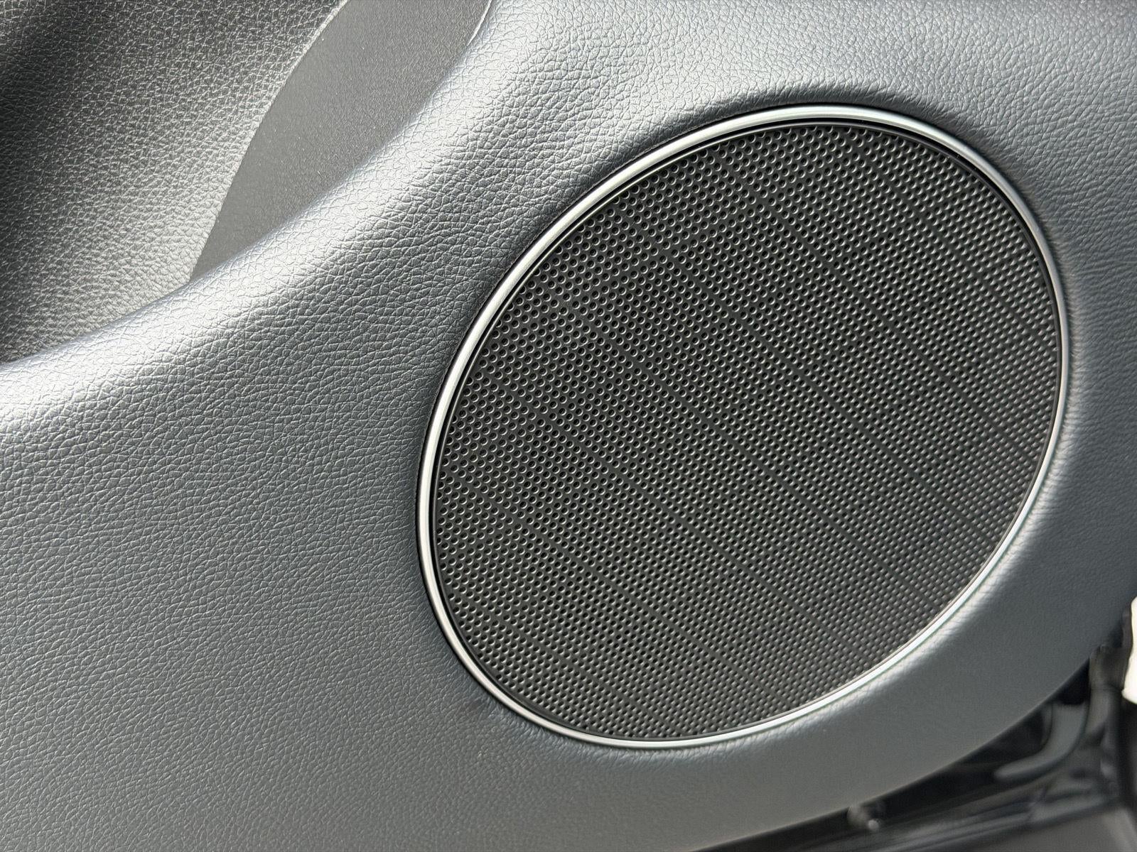 2027 Genesis GV70 2.5T Select