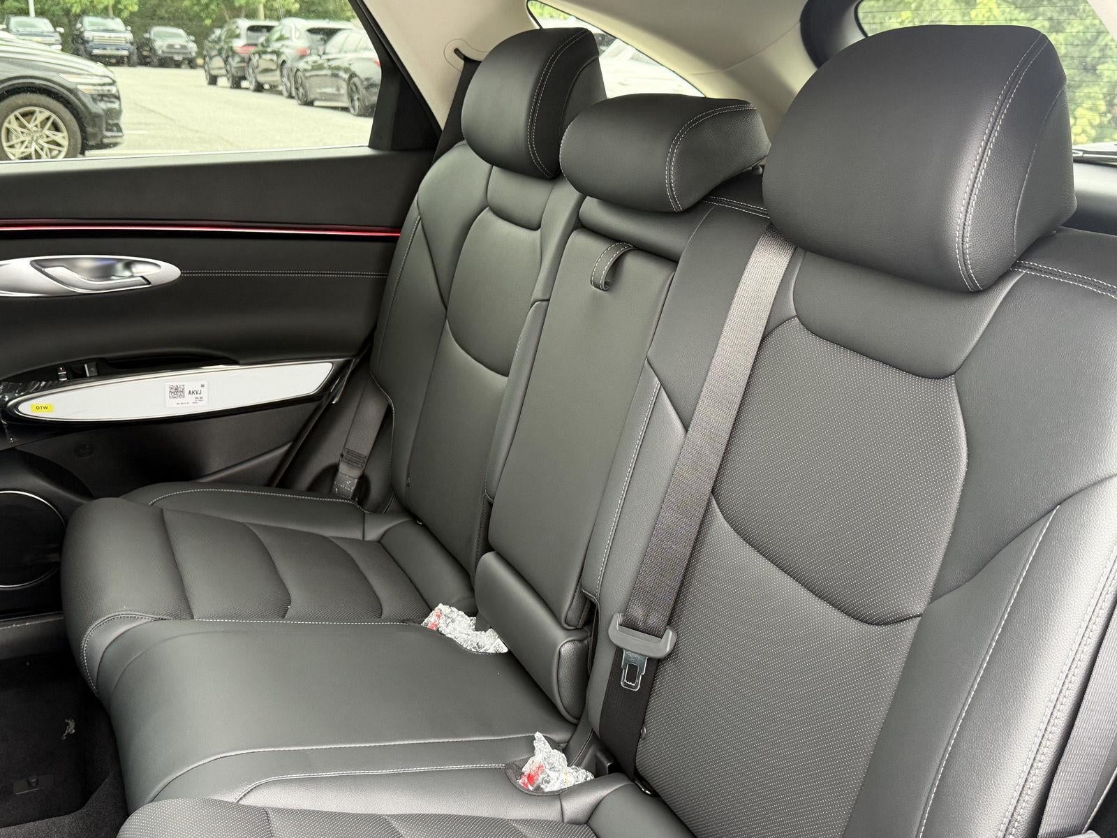 2027 Genesis GV70 2.5T Select
