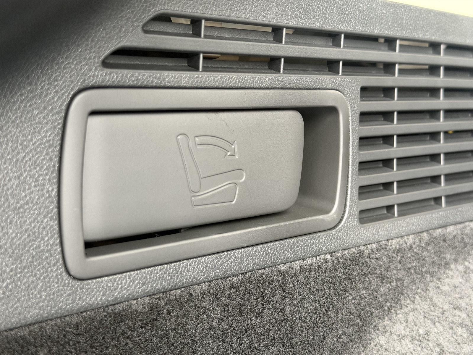 2027 Genesis GV70 2.5T Select