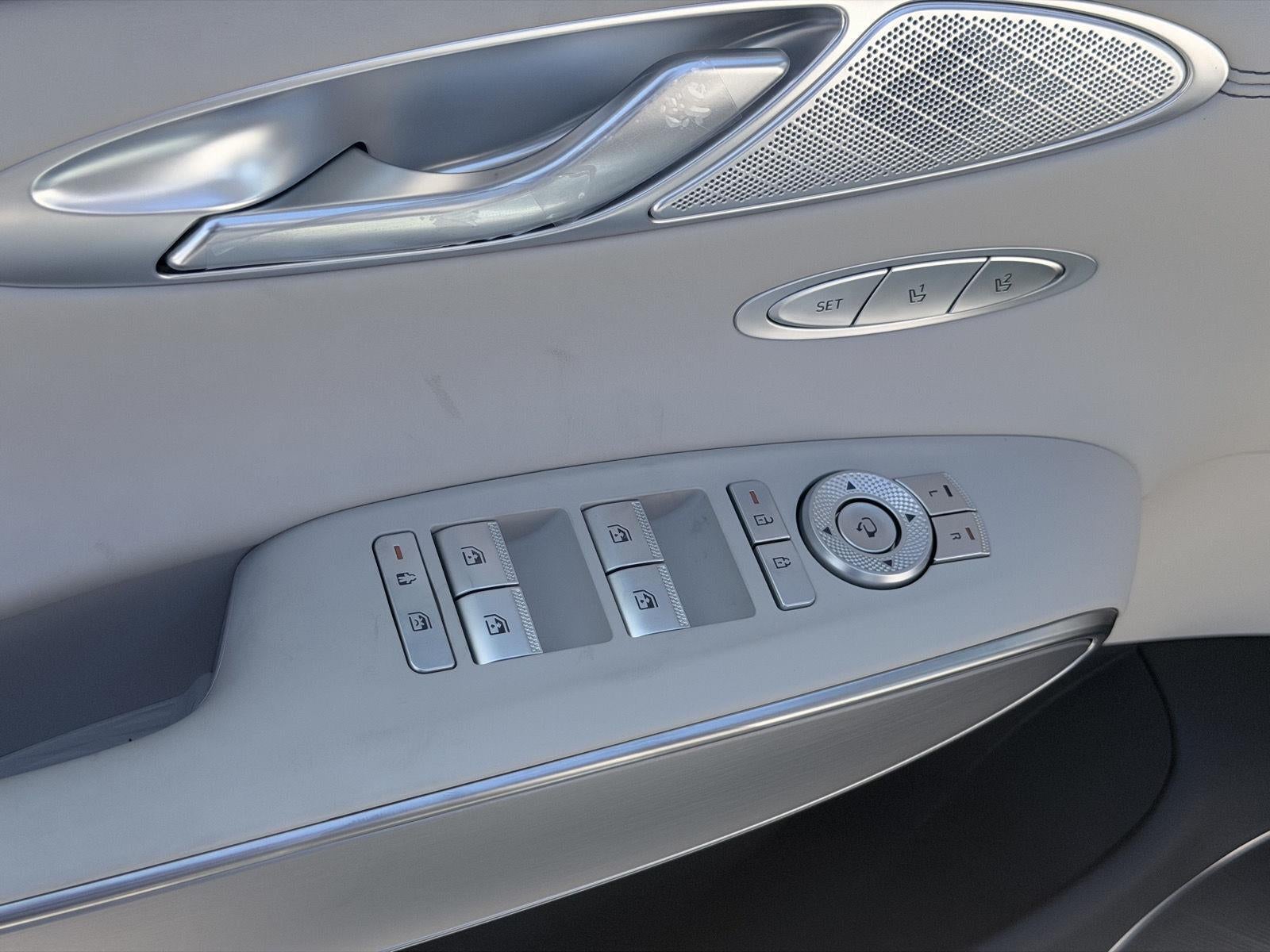 2027 Genesis GV70 2.5T Select