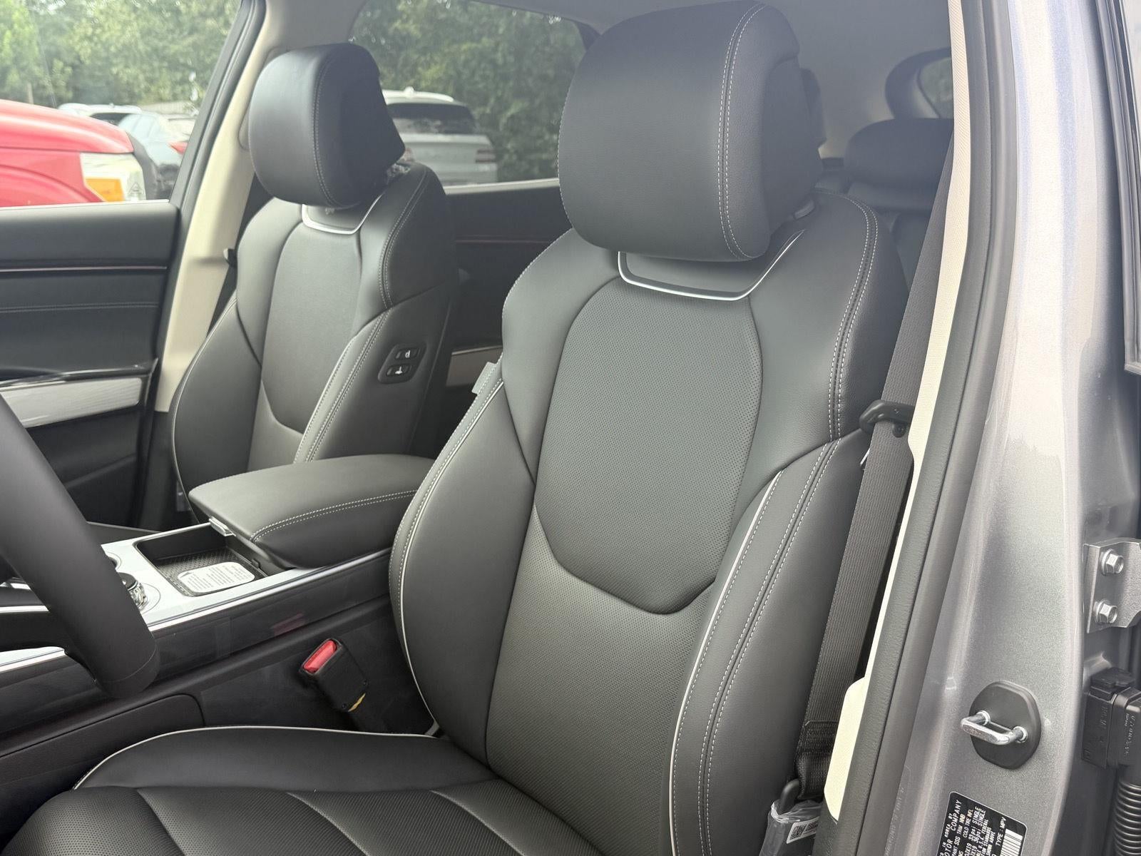 2027 Genesis GV70 2.5T ADVANCED