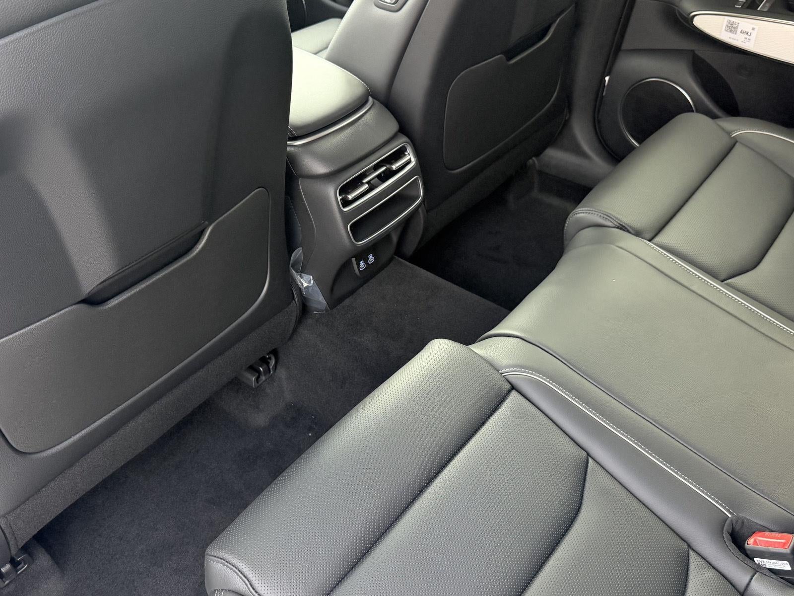 2027 Genesis GV70 2.5T ADVANCED