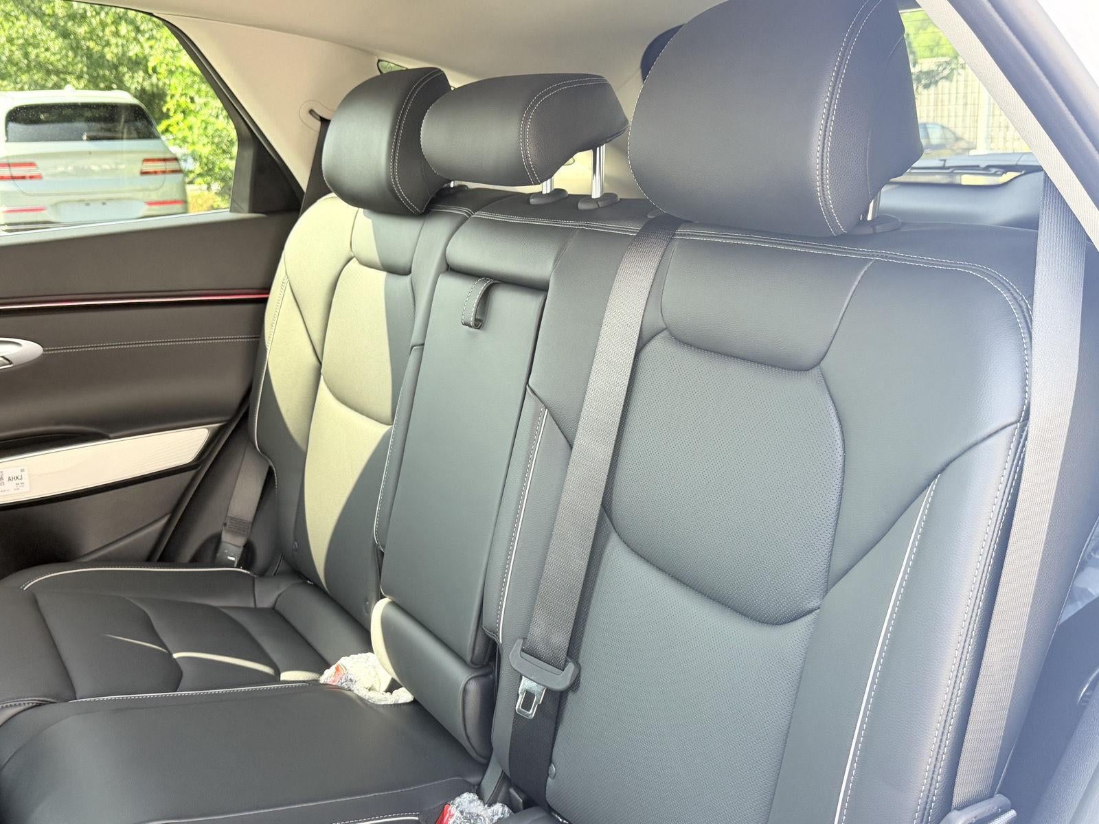 2027 Genesis GV70 2.5T ADVANCED