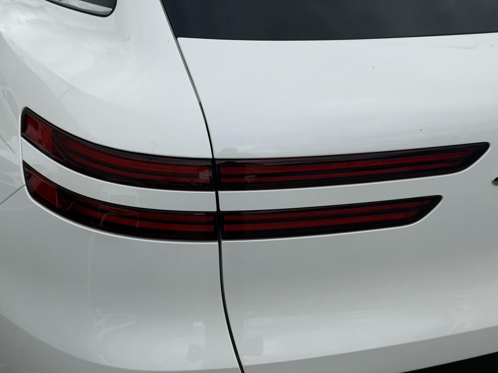 2027 Genesis GV70 2.5T Advanced