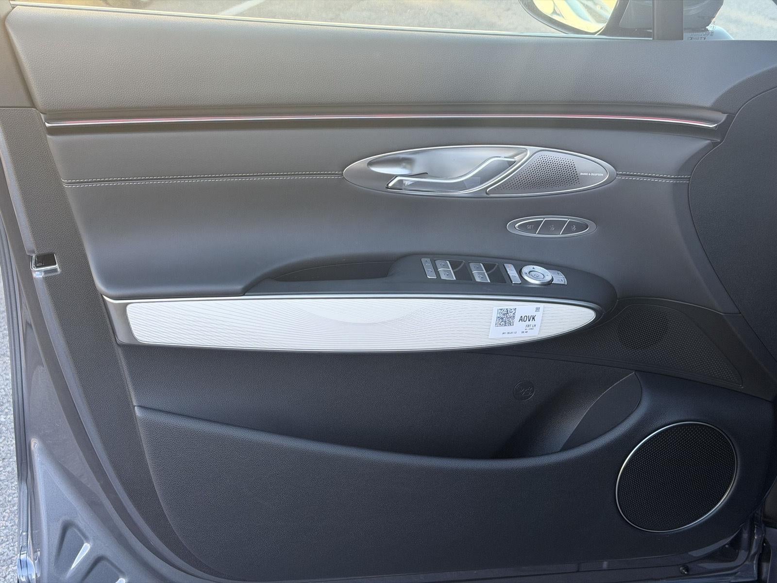 2027 Genesis GV70 2.5T Advanced