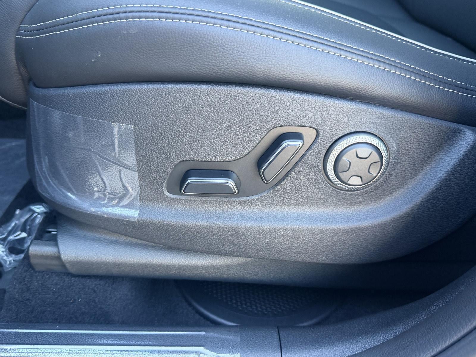2027 Genesis GV70 2.5T Advanced