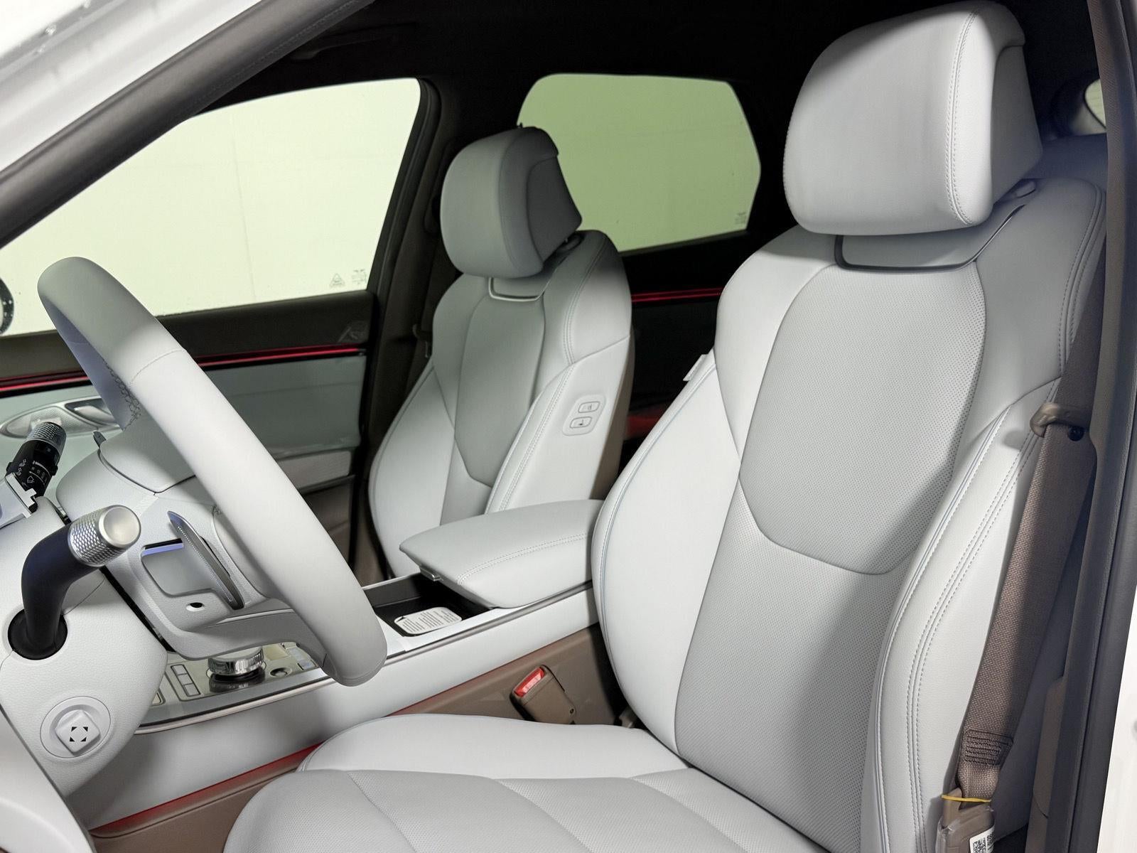 2027 Genesis GV70 2.5T Advanced