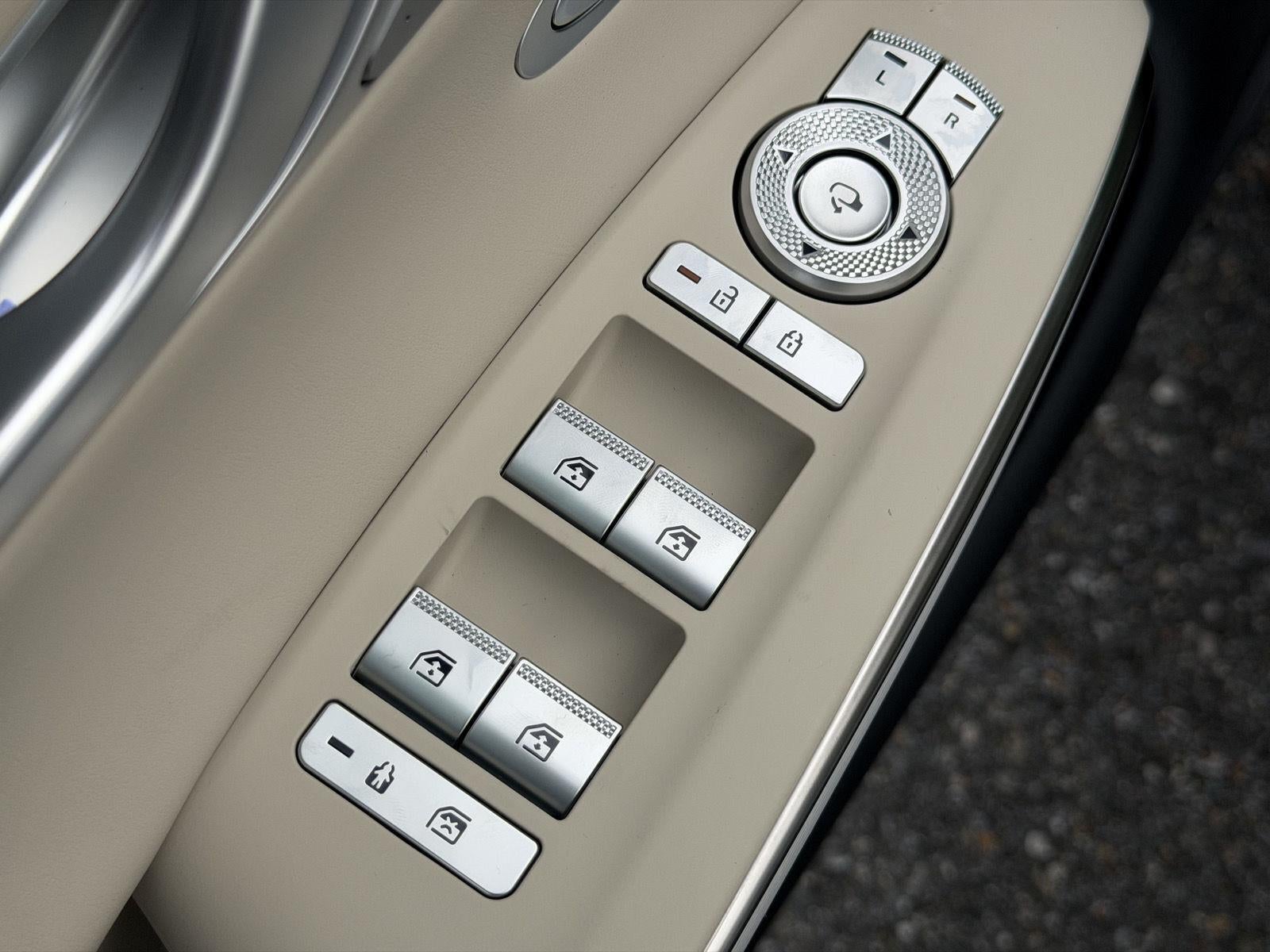 2027 Genesis GV70 2.5T Advanced