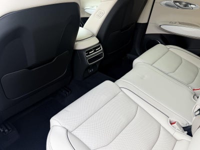 2027 Genesis GV70 2.5T Advanced