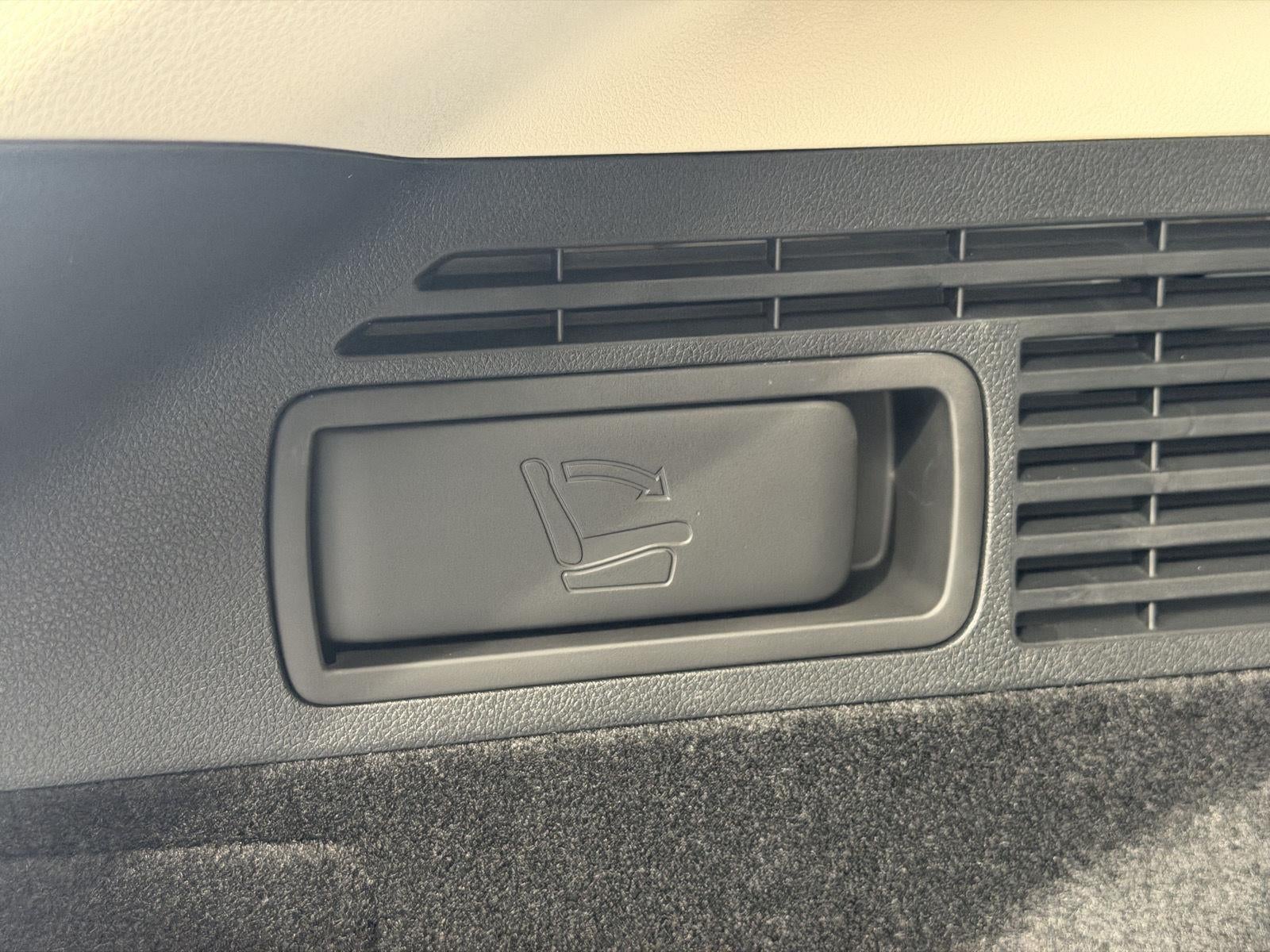 2027 Genesis GV70 2.5T Advanced