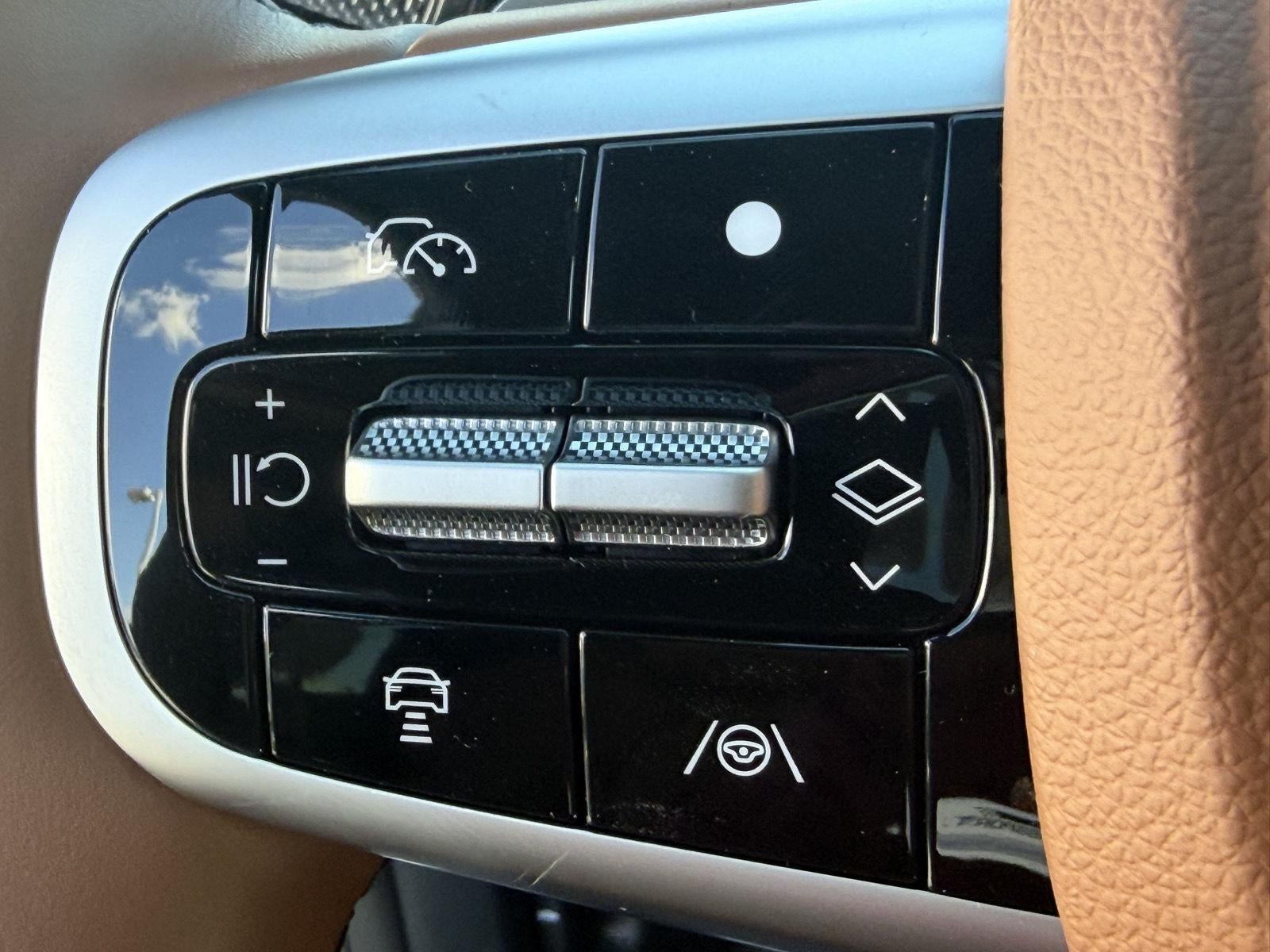 2027 Genesis GV70 2.5T Advanced