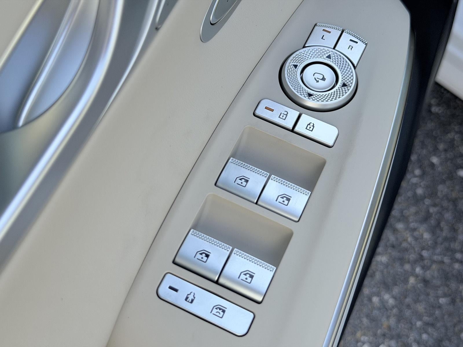 2027 Genesis GV70 2.5T ADVANCED