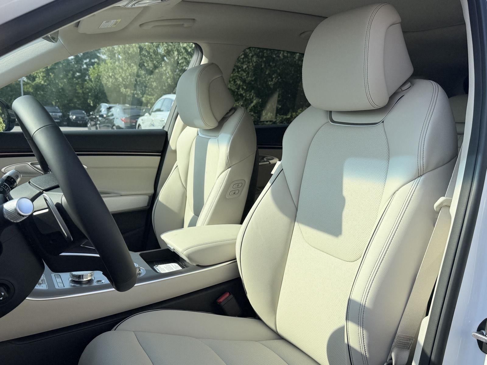 2027 Genesis GV70 2.5T ADVANCED