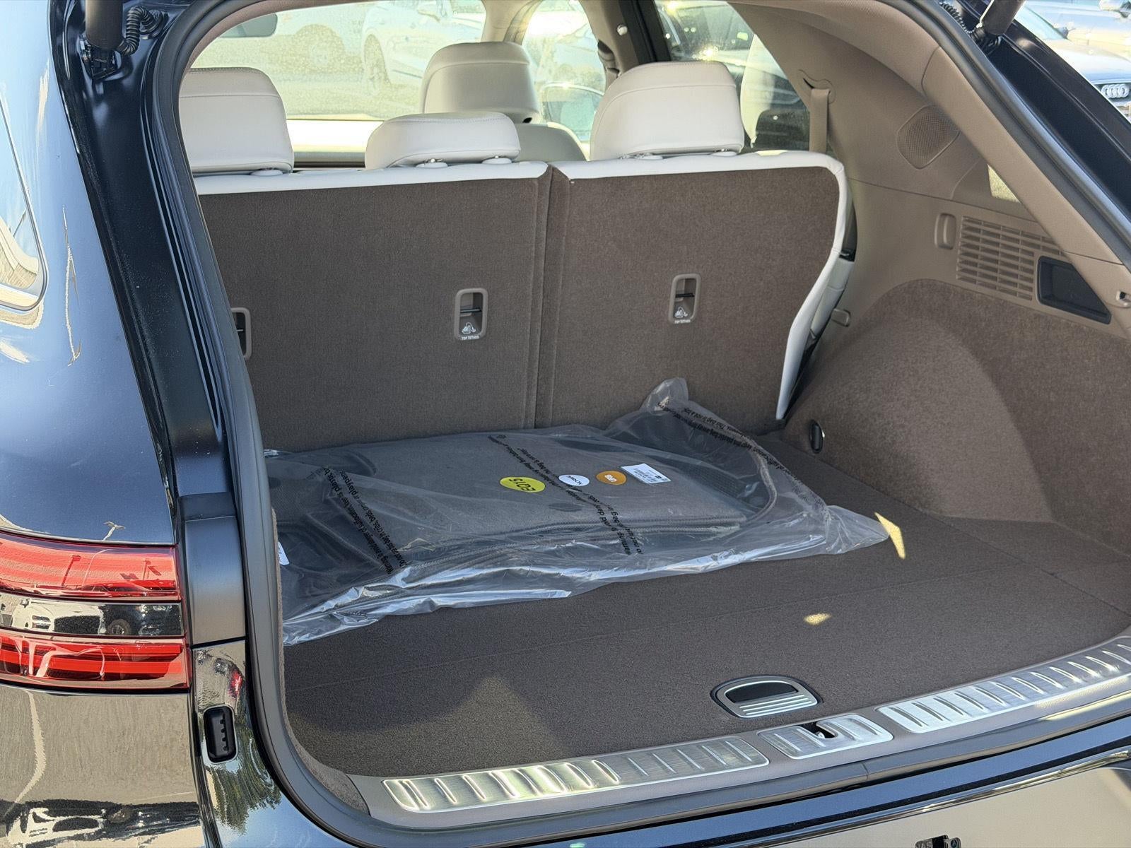2027 Genesis GV70 2.5T Advanced