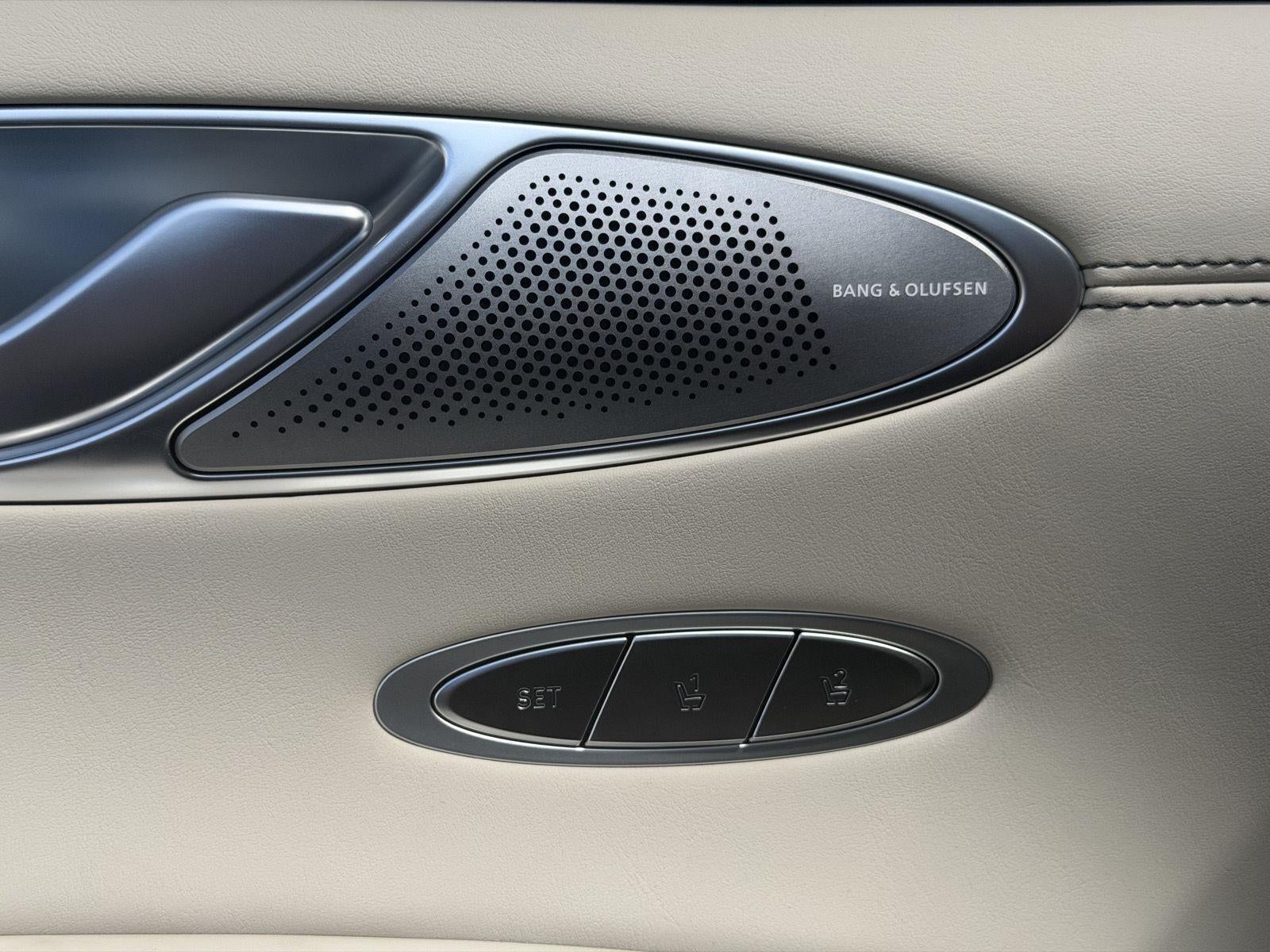 2027 Genesis GV70 2.5T Advanced