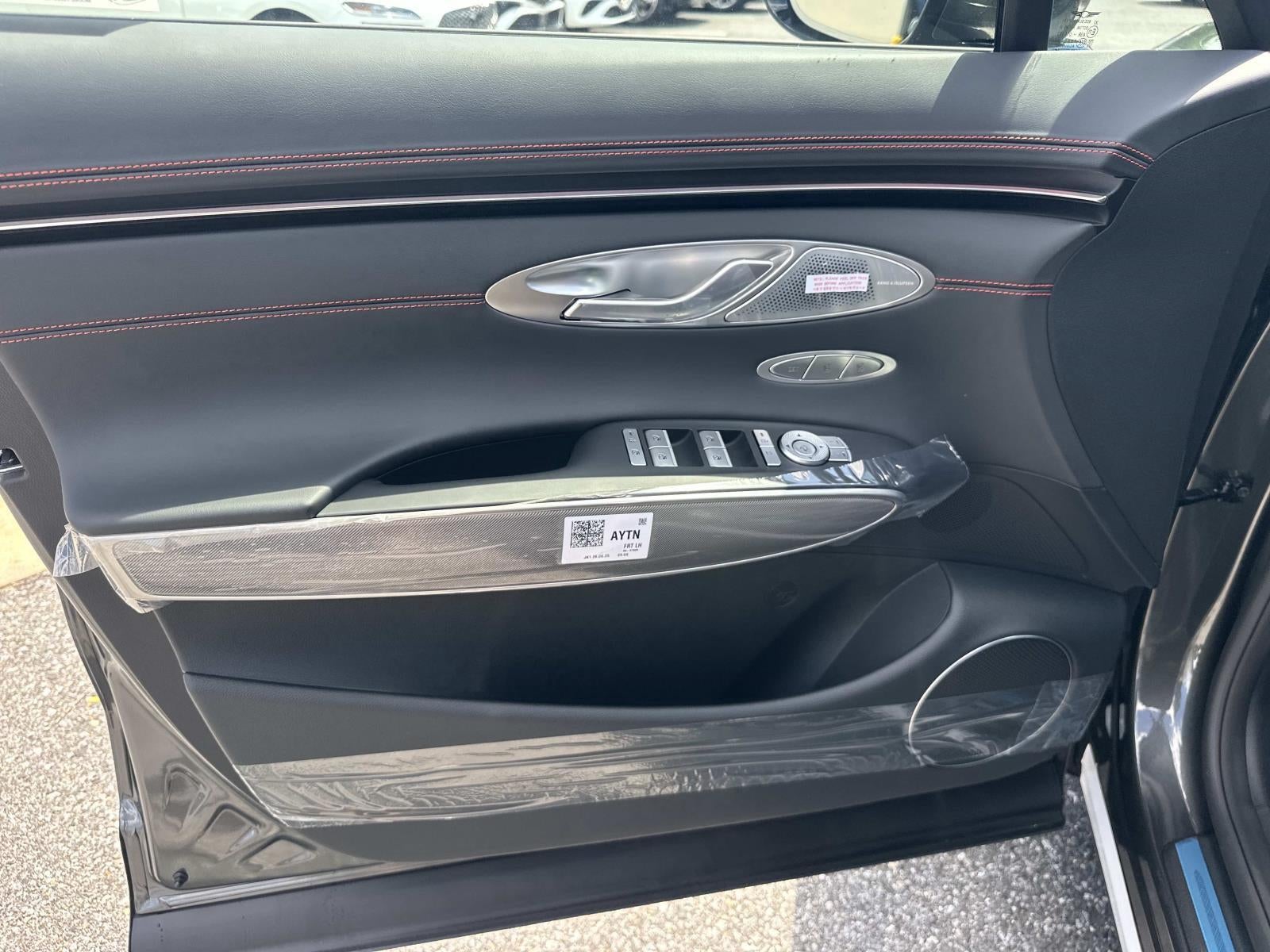 2027 Genesis GV70 2.5T SPORT PRESTIGE