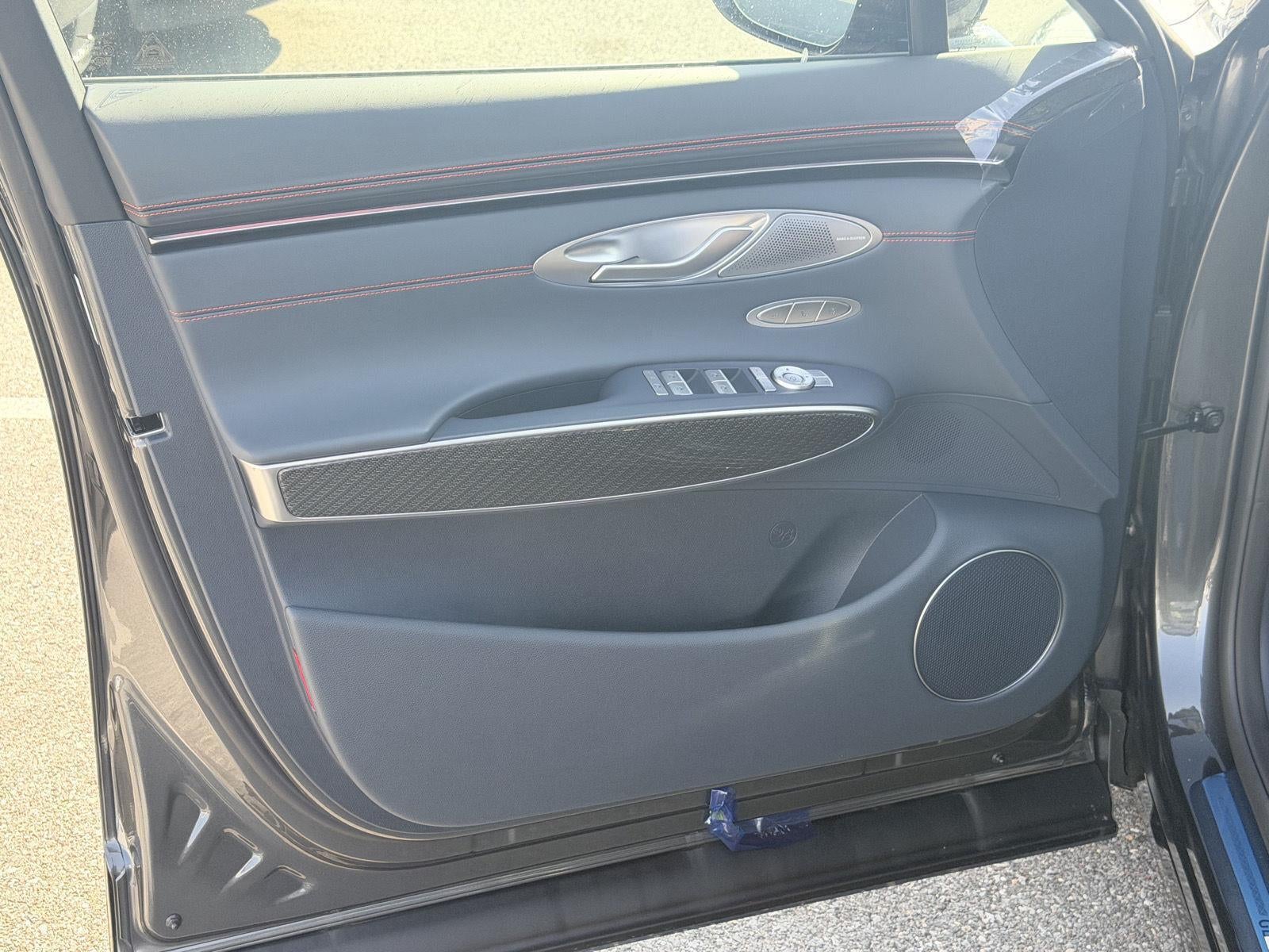 2027 Genesis GV70 3.5T PRESTIGE GRAPHITE