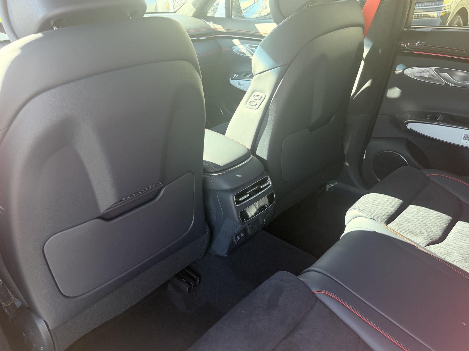 2027 Genesis GV70 3.5T PRESTIGE GRAPHITE