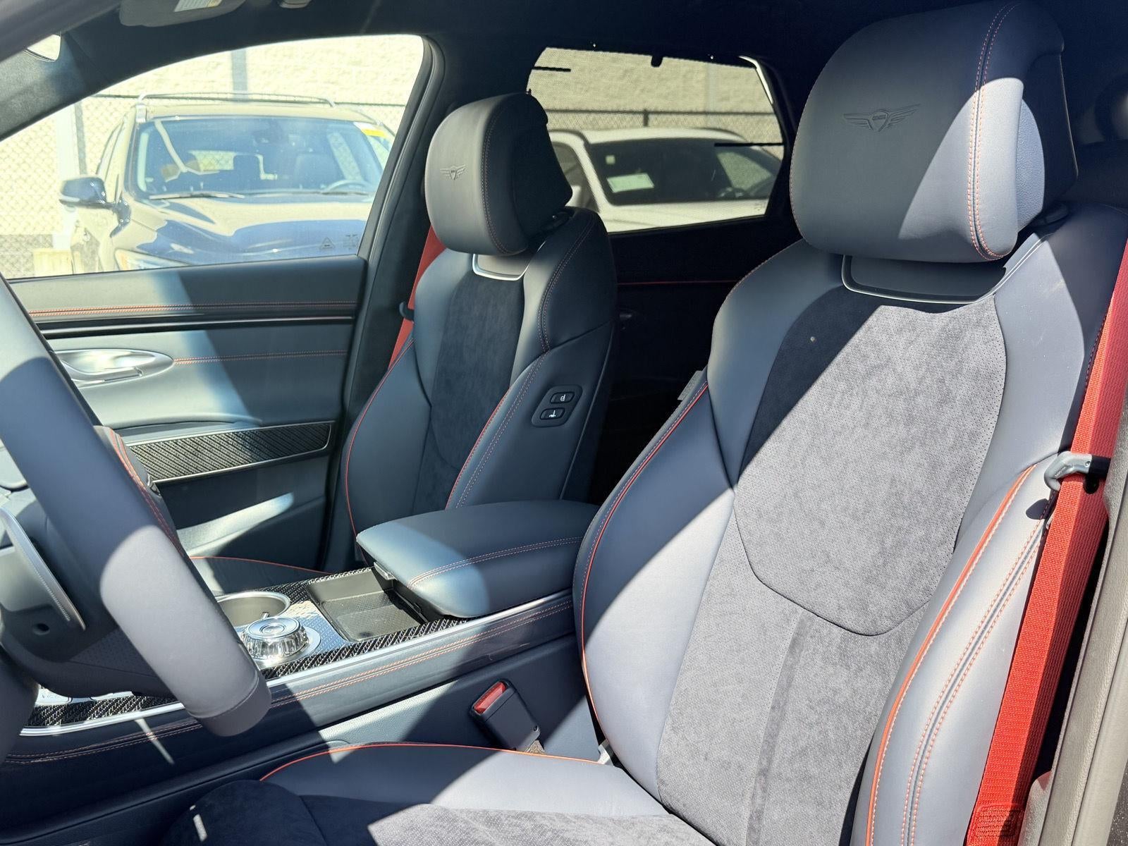 2027 Genesis GV70 3.5T Prestige Graphite