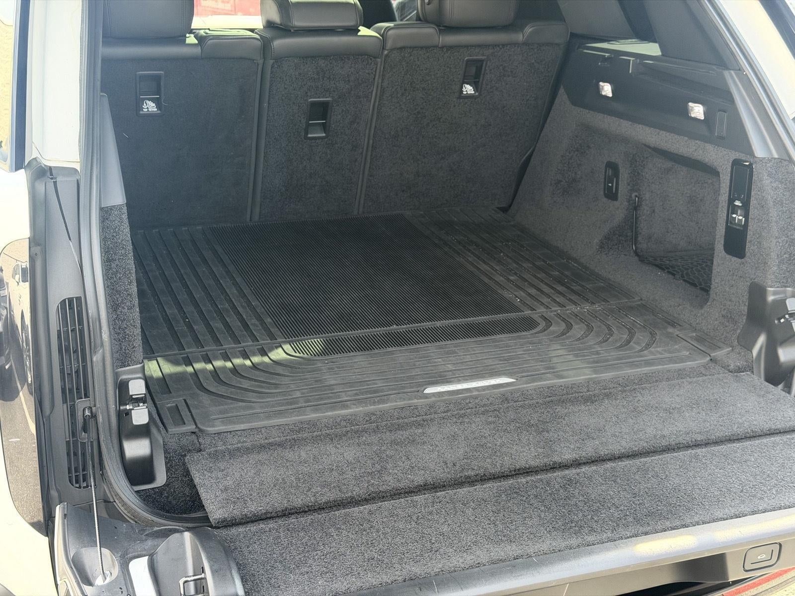 2023 Land Rover Range Rover P530 SE