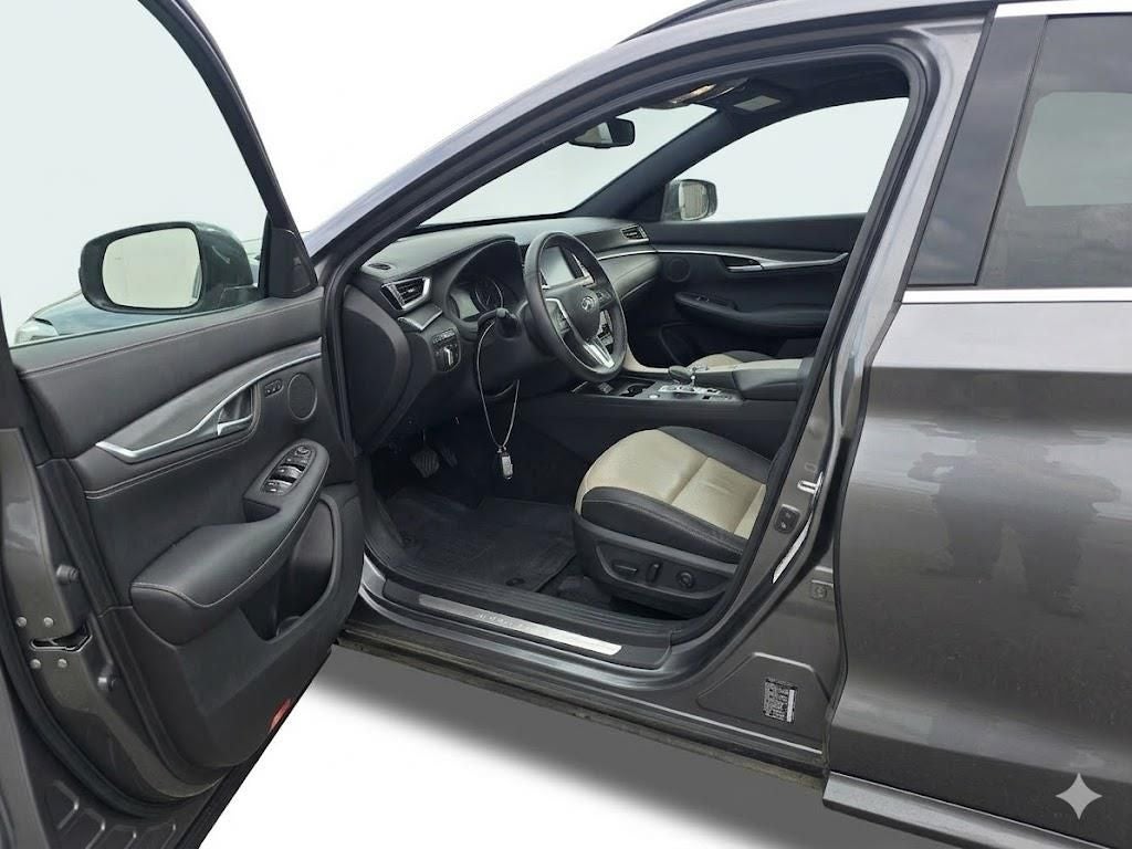 2025 INFINITI QX55 LUXE