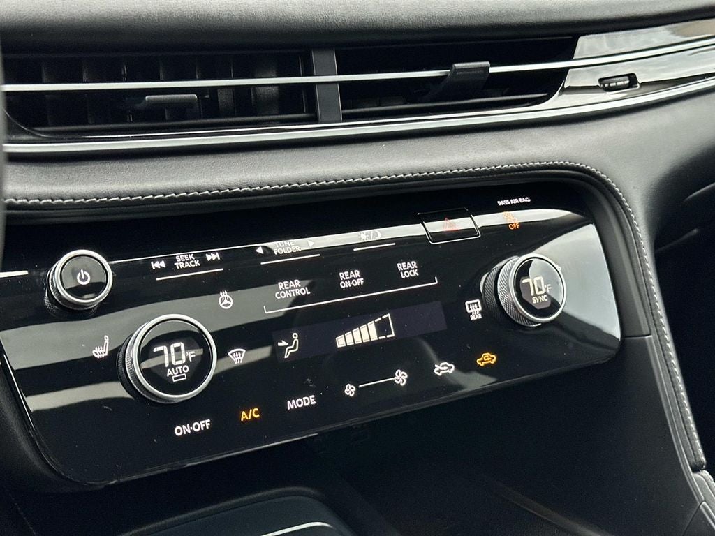 2025 INFINITI QX60 PURE