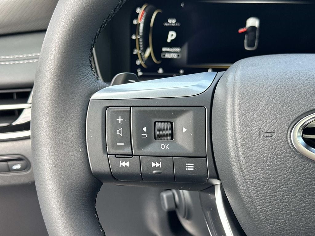 2027 INFINITI QX60 LUXE
